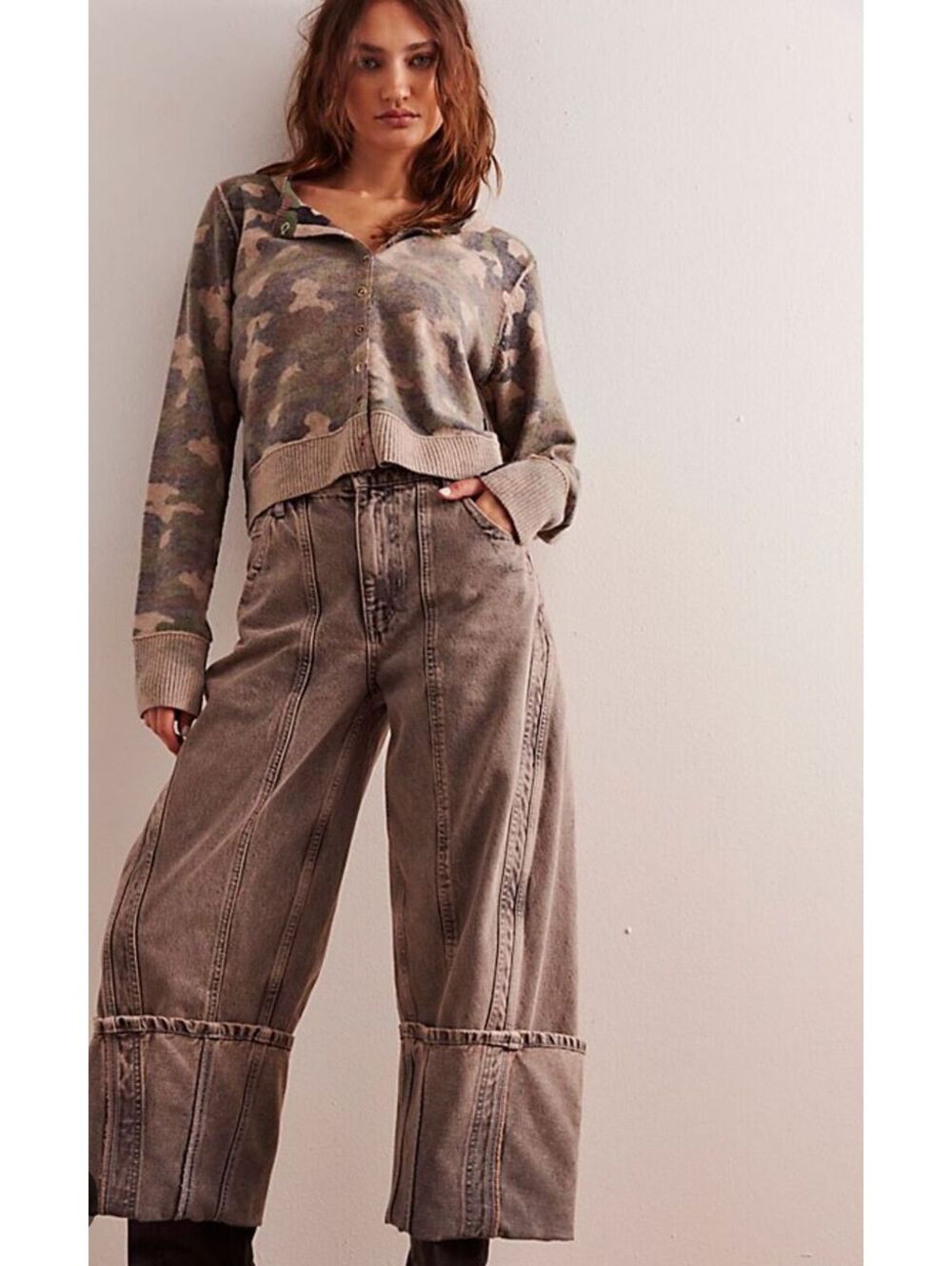(SIZE 32, W18, R13, INSEAM 25) NWT FREE PEOPLE OLSEN CUFFED BARREL JEAN